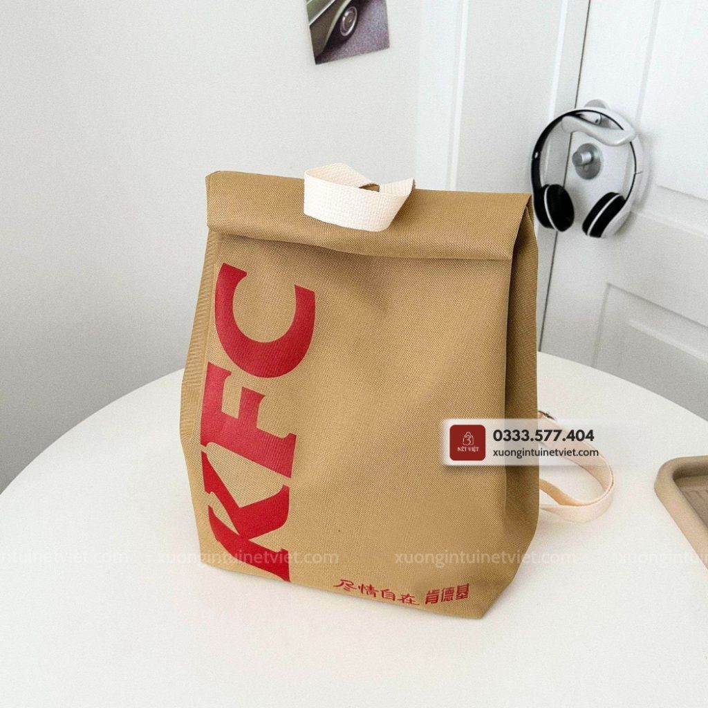 tui-vai-canvas-kfc